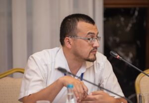 Independent Journalist Discovers a $150,000 Public Procurement Fraud Linked to President’s Book in Uzbekistan